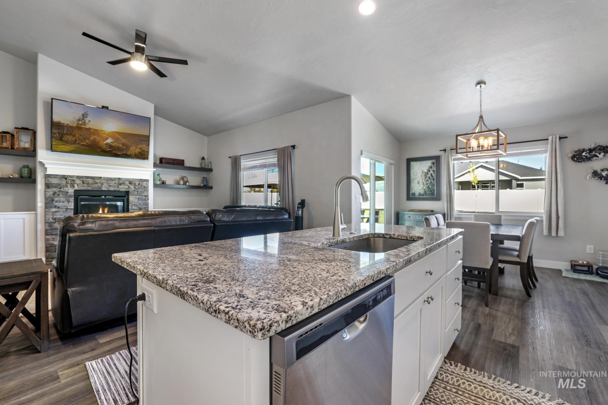 Jerome, Idaho 83338, United States, 3 Bedrooms Bedrooms, ,2 BathroomsBathrooms,Residential,Active,119131