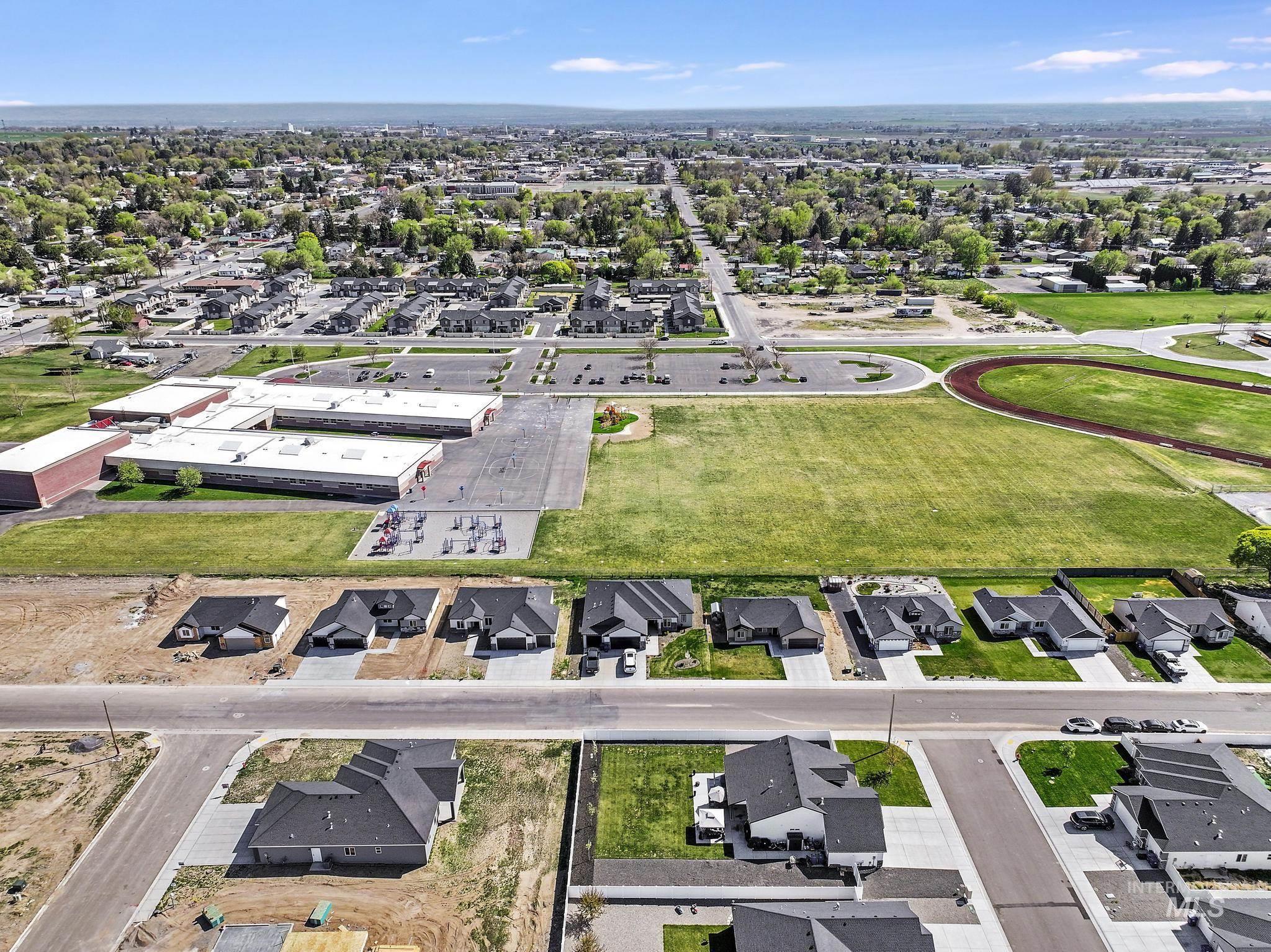 Jerome, Idaho 83338, United States, 3 Bedrooms Bedrooms, ,2 BathroomsBathrooms,Residential,Active,119131