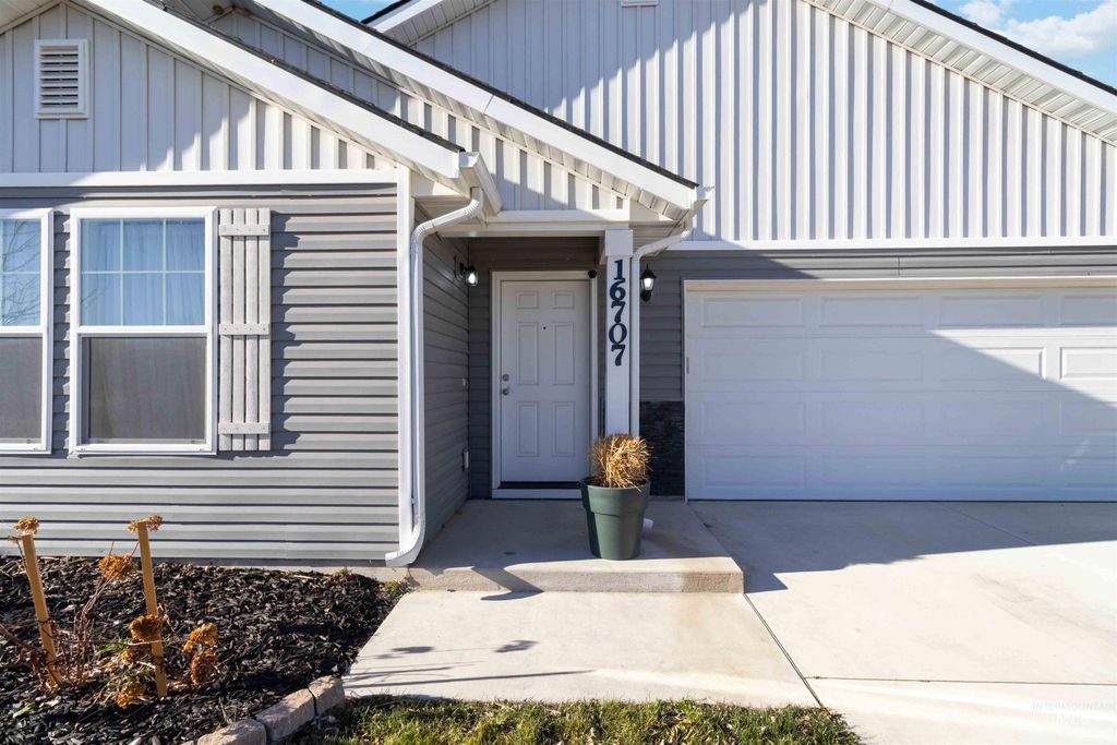 Photo of 16707 Hopper Avenue, Caldwell, ID 83607 (MLS # 98971214)