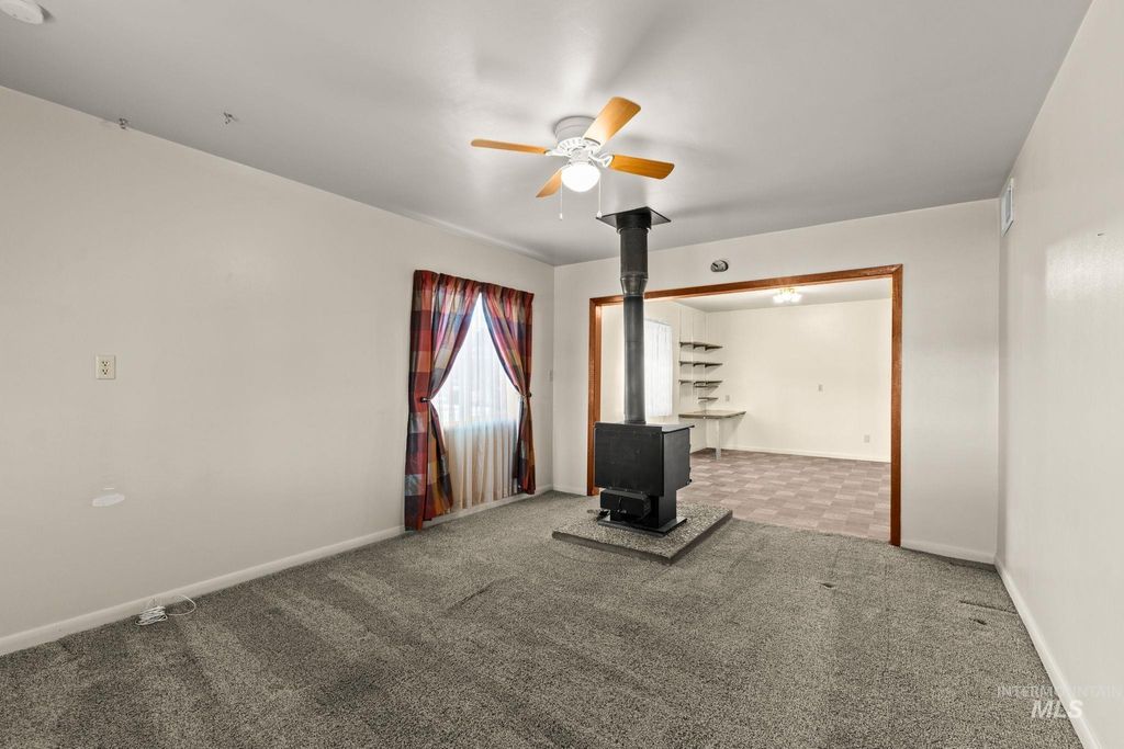 Photo of 1879 E Highland Ave, Twin Falls, ID 83301 (MLS # 98984446)