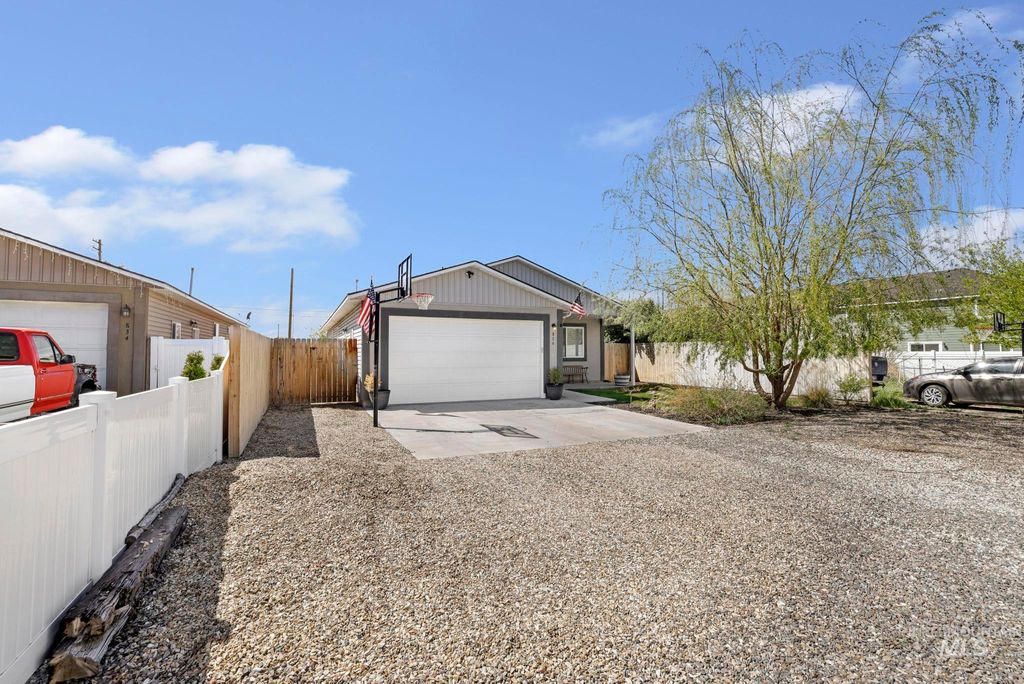 Photo of 826 Normal Ave, Burley, ID 83318 (MLS # 98983362)