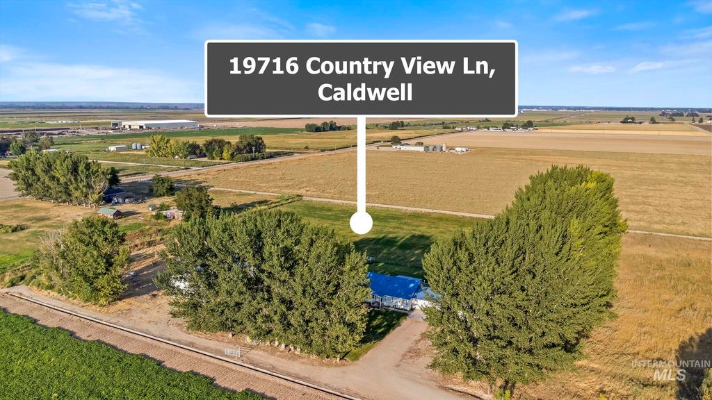 Photo of 19716 Country View Ln, Caldwell, ID 83607 (MLS # 98977810)