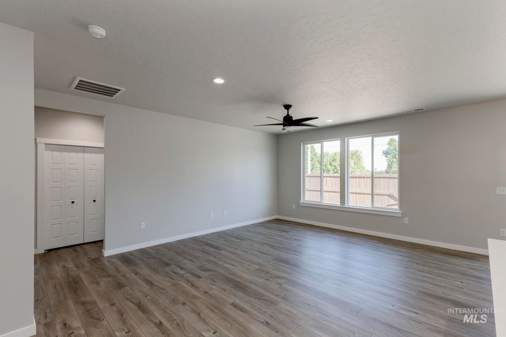 Photo of 10546 W Teratai St, Star, ID 83669 (MLS # 98965843)