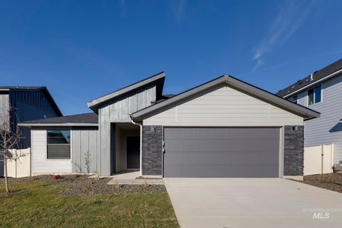 Photo of 10546 W Teratai St, Star, ID 83669 (MLS # 98965843)