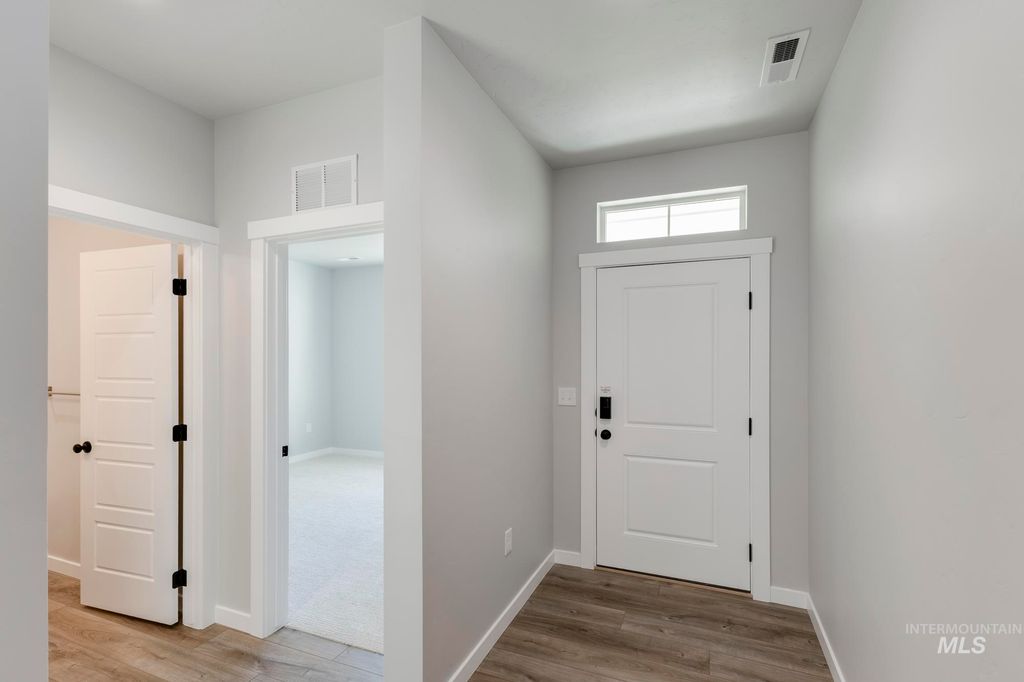 Photo of 10546 W Teratai St, Star, ID 83669 (MLS # 98965843)