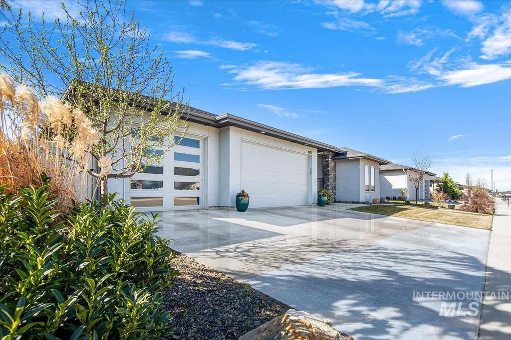 Photo of 4601 E Copper Point Drive, Meridian, ID 83642 (MLS # 98978802)