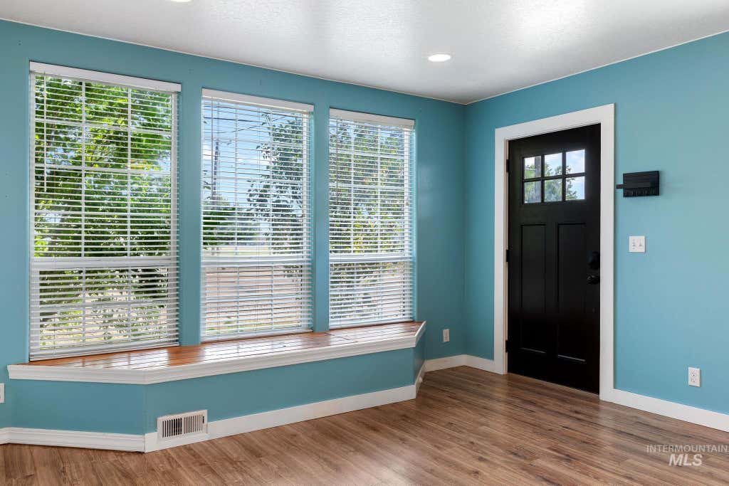 Photo of 617 Lake Lowell AVE, Nampa, ID 83686 (MLS # 98997514)