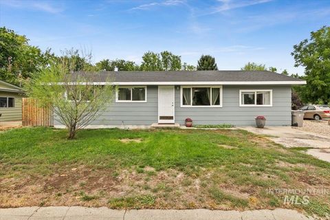 Photo of 5300 W Rockney St, Boise, ID 83705 (MLS # 98959785)