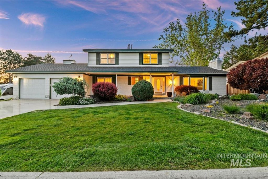 Photo of 516 E Highland View Dr, Boise, ID 83702 (MLS # 98963790)