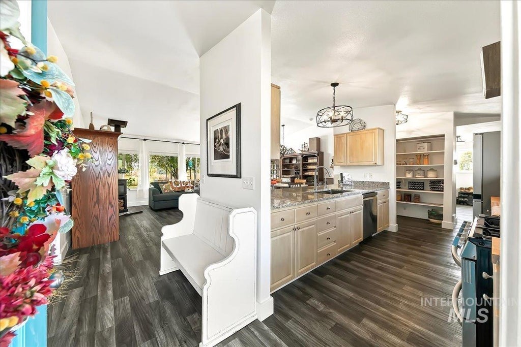 Photo of 905 NW 14th Ave, Payette, ID 83661 (MLS # 99005186)
