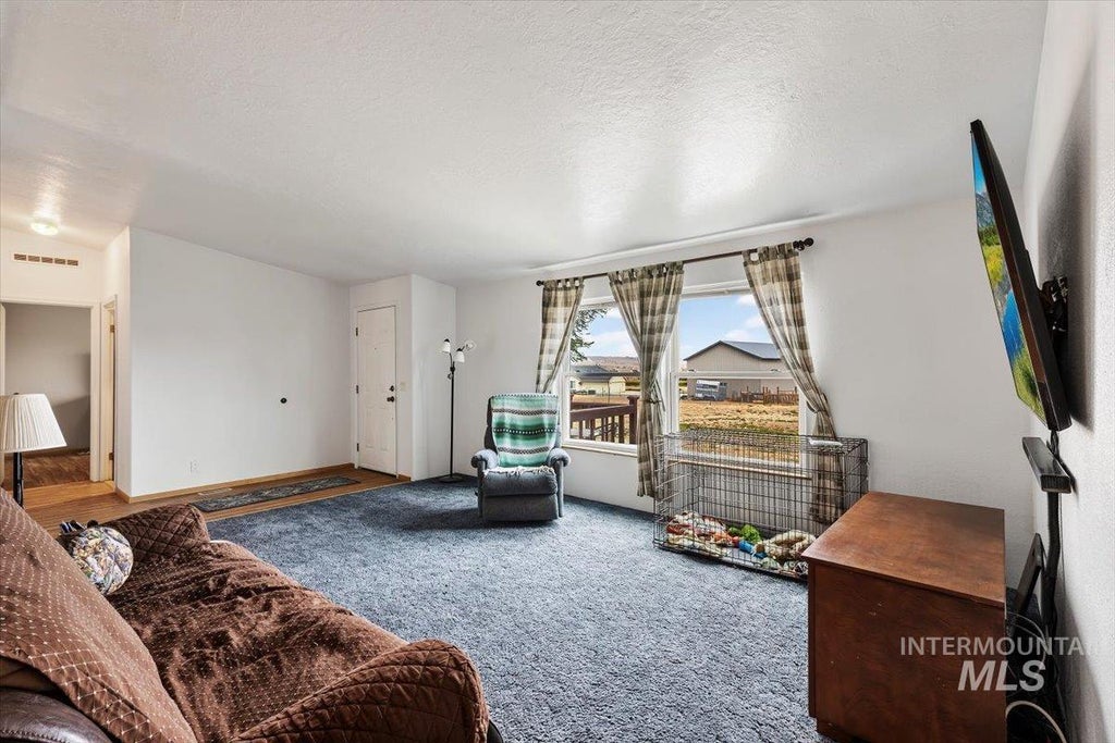 Photo of 8105 State Hwy 78, Marsing, ID 83639 (MLS # 98998142)