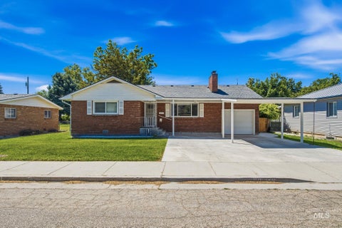 Photo of 113 Smith Avenue, Nampa, ID 83651 (MLS # 98990872)
