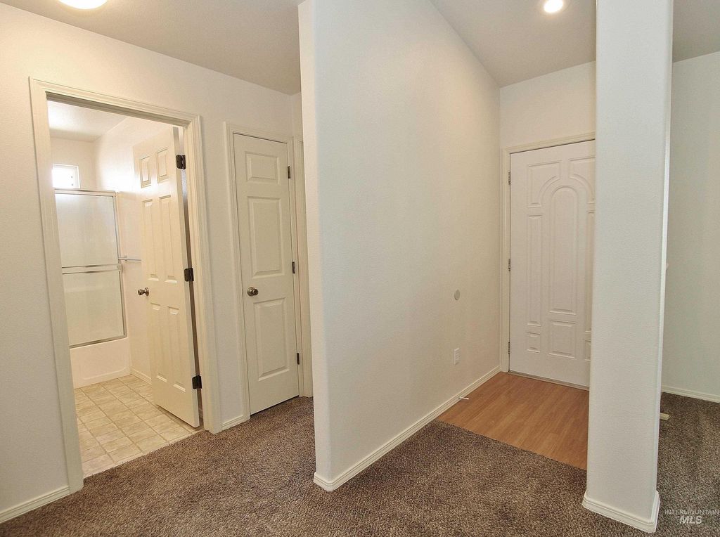 Photo of 7217 N Parkcrest Ave, Boise, ID 83714 (MLS # 98984214)
