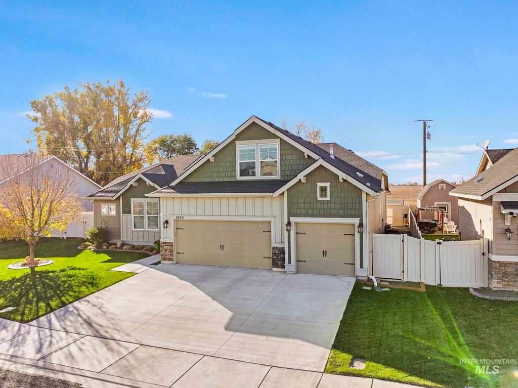 Photo of 1999 Moose St, Twin Falls, ID 83301 (MLS # 98966359)