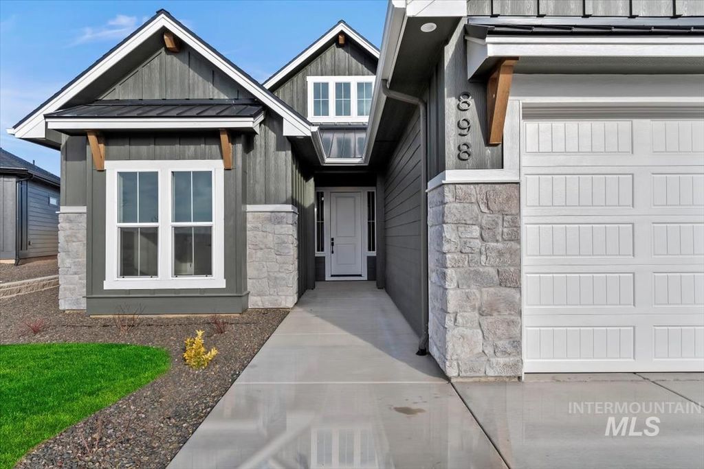 Photo of 232 S Fusion Ave, Kuna, ID 83634 (MLS # 98981341)