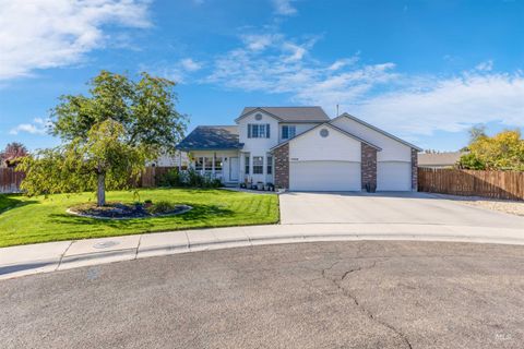 Photo of 3308 Hazelwood Circle, Caldwell, ID 83605 (MLS # 98965078)