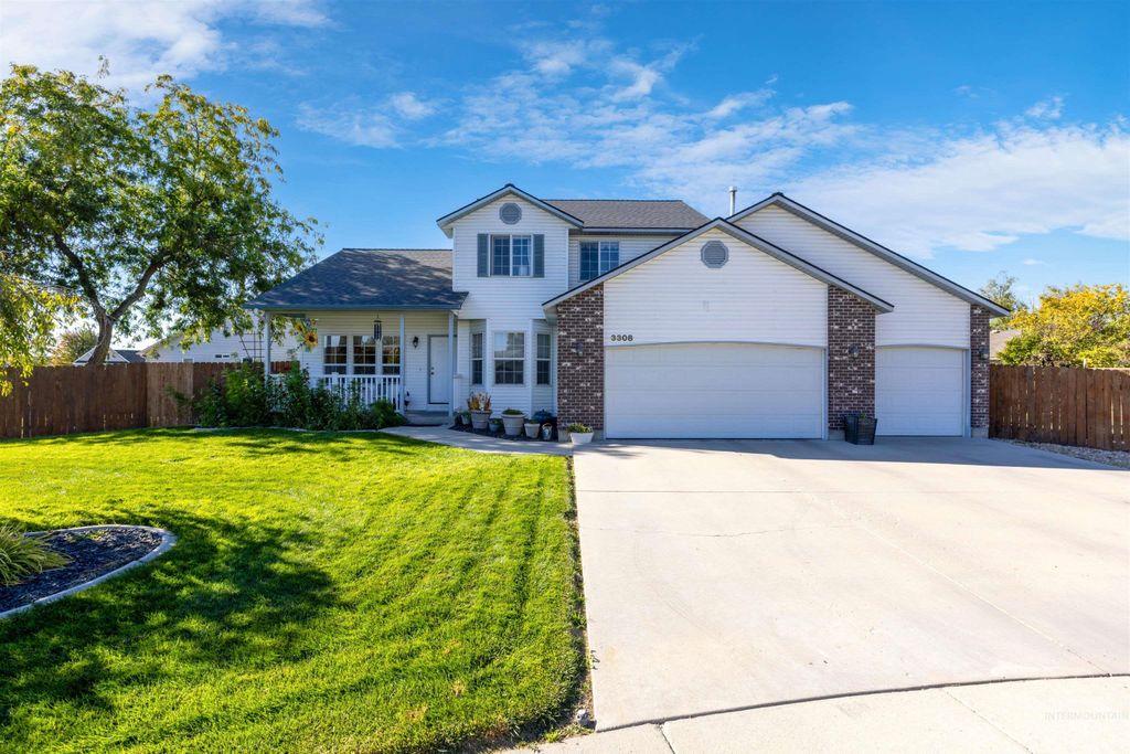 Photo of 3308 Hazelwood Circle, Caldwell, ID 83605 (MLS # 98965078)