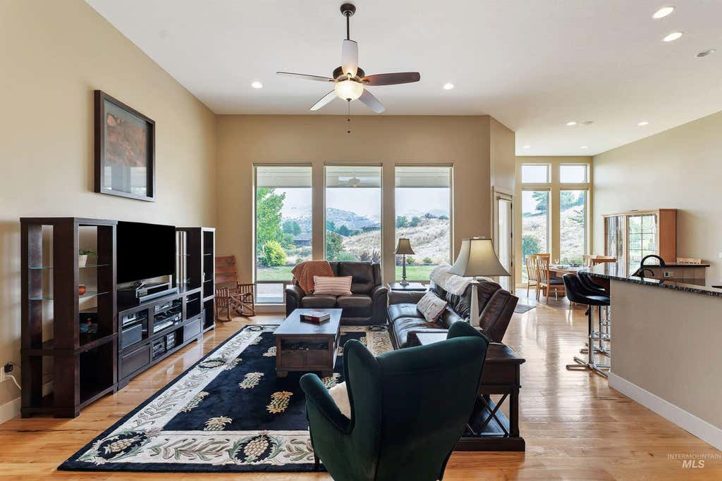 Photo of 4026 W Deerpath Drive, Boise, ID 83714 (MLS # 98995797)