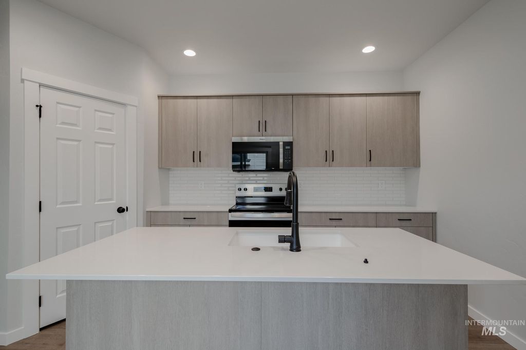 Photo of 3077 E Mossy Creek Dr, Kuna, ID 83634 (MLS # 98979358)