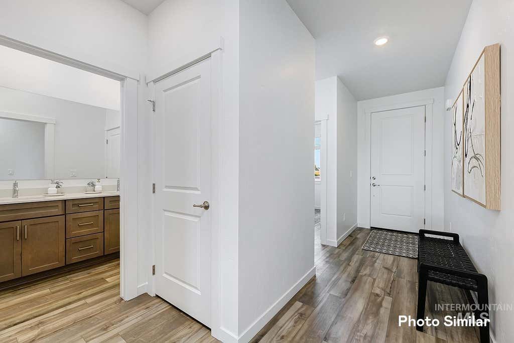 Photo of 4413 Segovia Ave, Caldwell, ID 83607 (MLS # 98992590)