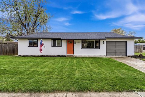 1207 W Chateau Ave Meridian ID 83646