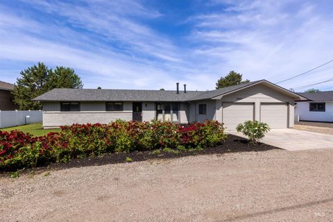 2443 S Five Mile Boise ID 83709