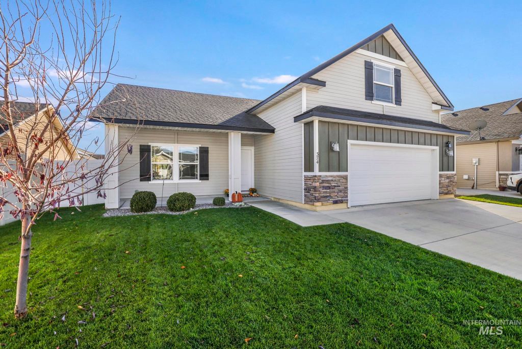 Photo of 374 Joellen Dr, Twin Falls, ID 83301 (MLS # 98965926)