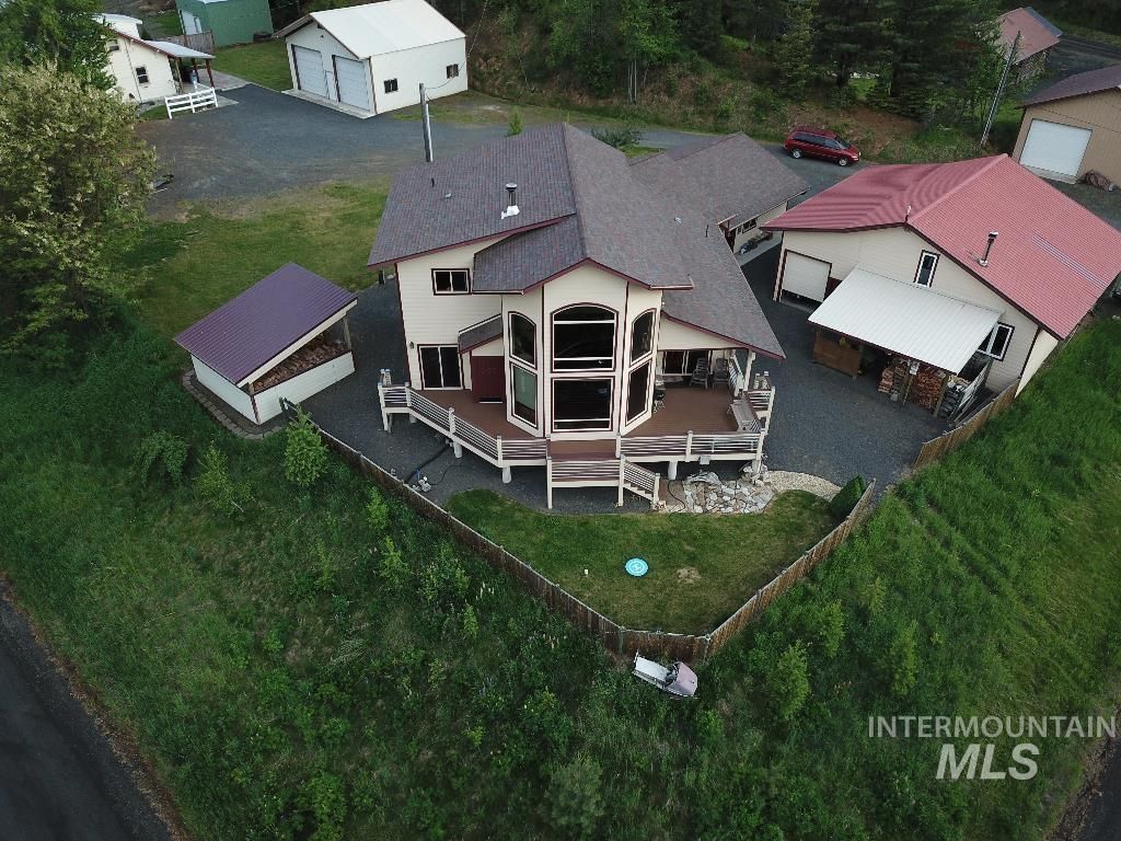 Photo of 204 S 2nd St, Elk River, ID 83827 (MLS # 98951175)