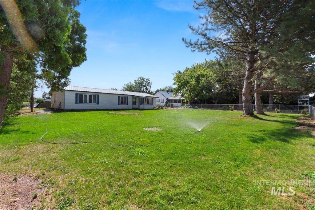 Photo of 31854 Apple Valley, Parma, ID 83660 (MLS # 98976187)