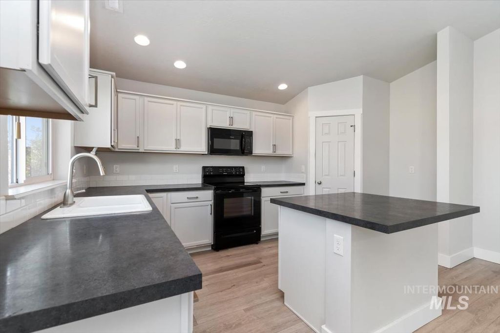 Photo of 8378 E Big Muddy, Nampa, ID 83687 (MLS # 98981381)