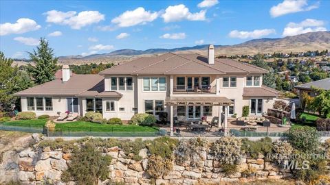 Photo of 2301 Solitude Ct, Boise, ID 83712 (MLS # 98967066)