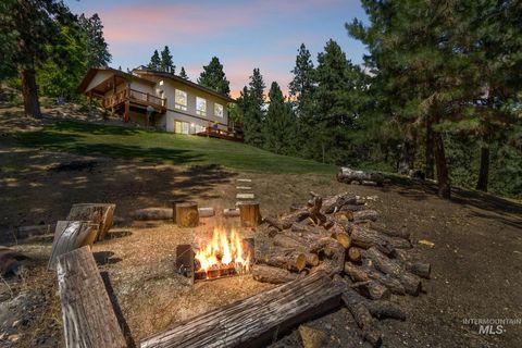 Photo of 222 Rush Creek Road, Boise, ID 83716 (MLS # 98978248)