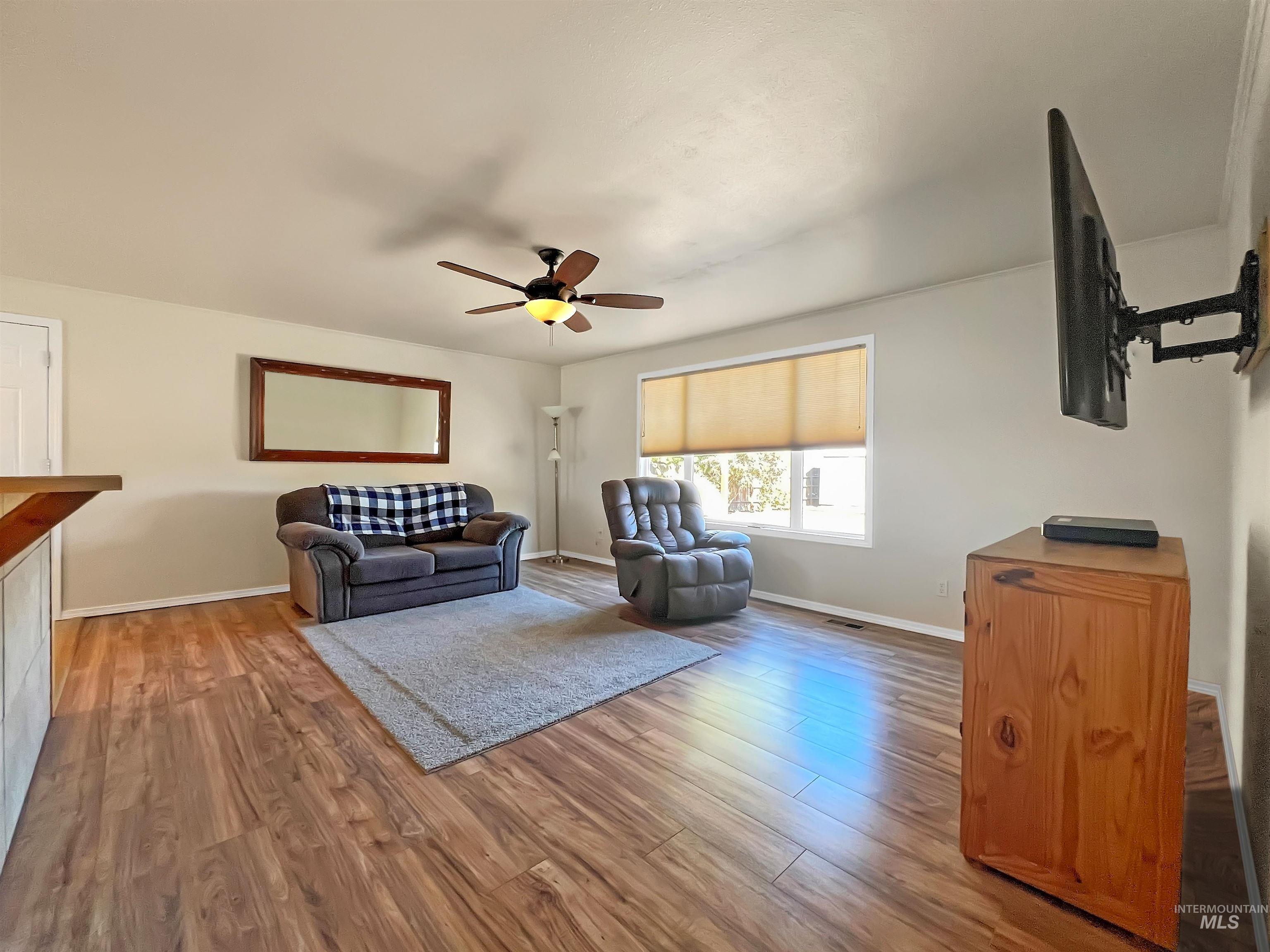 Ontario, Oregon 97914, United States, 3 Bedrooms Bedrooms, ,2 BathroomsBathrooms,Residential,Active,224694