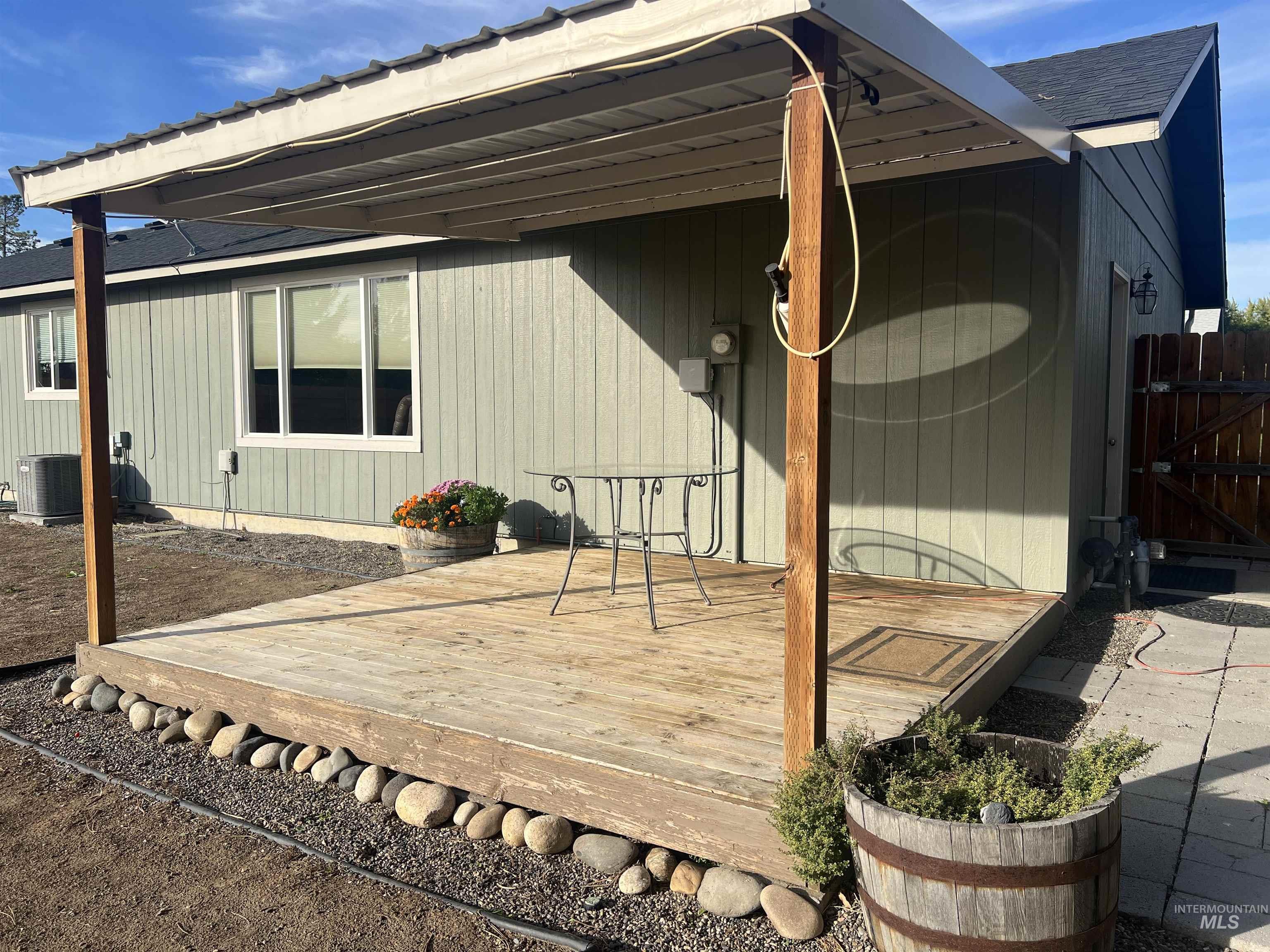 Ontario, Oregon 97914, United States, 3 Bedrooms Bedrooms, ,2 BathroomsBathrooms,Residential,Active,224694