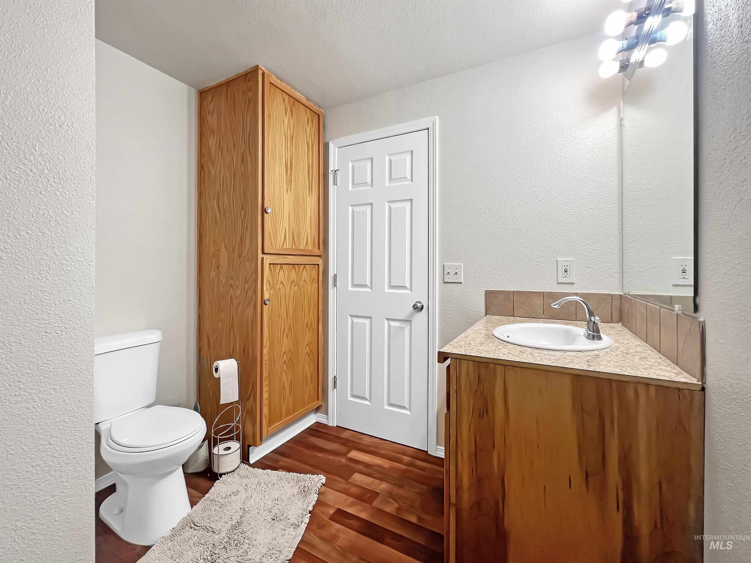 Ontario, Oregon 97914, United States, 3 Bedrooms Bedrooms, ,2 BathroomsBathrooms,Residential,Active,224694