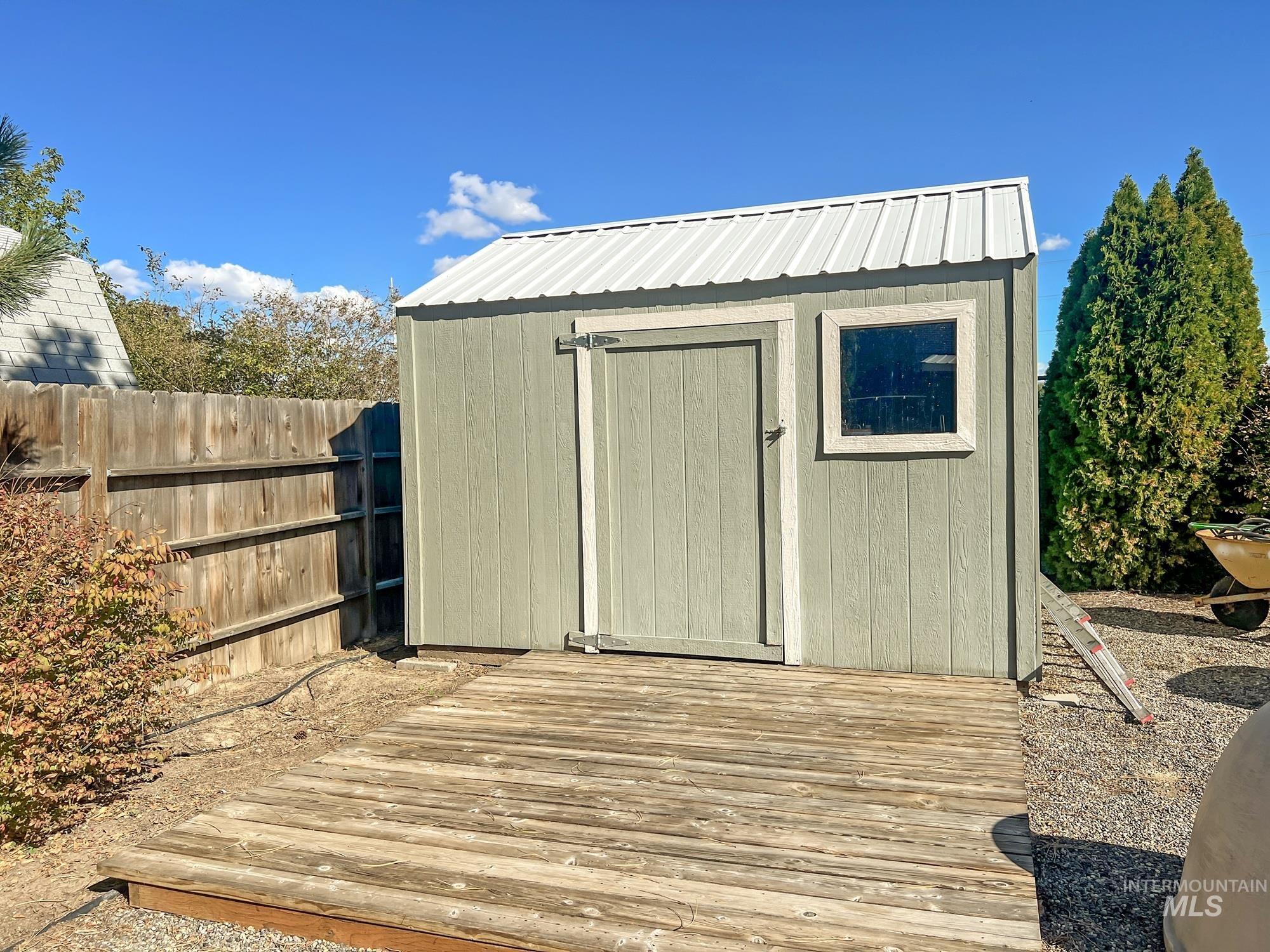 Ontario, Oregon 97914, United States, 3 Bedrooms Bedrooms, ,2 BathroomsBathrooms,Residential,Active,224694