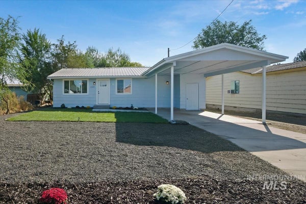 1104 S JOHNS AVE, EMMETT, ID 83617 - Image 97637a32fbdcc81d63022fa8d642fde3/2974161548