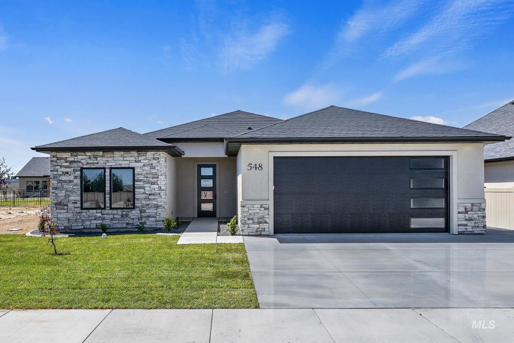 Photo of 548 Canyon Falls Dr, Twin Falls, ID 83301 (MLS # 98990126)