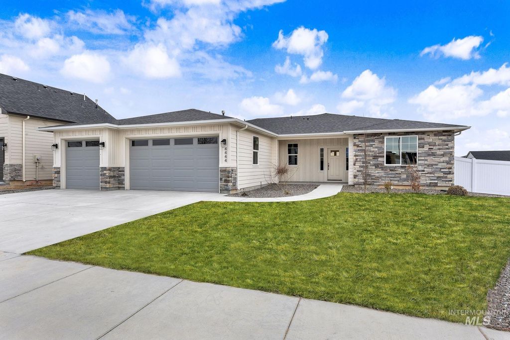 Photo of 1183 W Recess Way, Kuna, ID 83634 (MLS # 98968311)