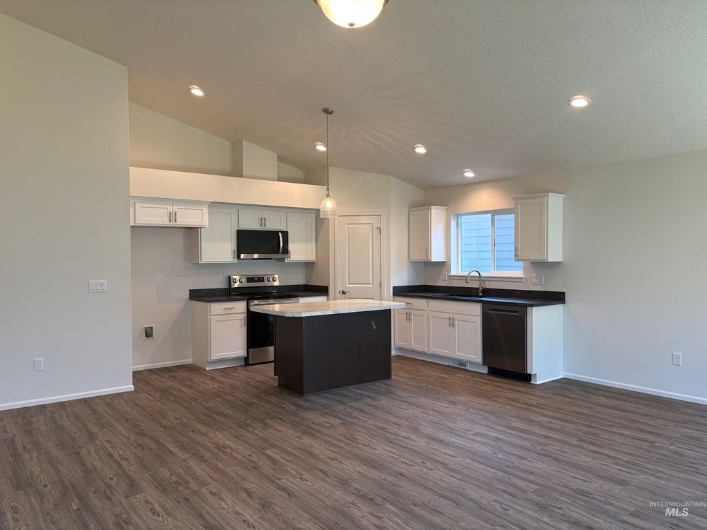Photo of 1809 Clark Fork Lane, Lewiston, ID 83501 (MLS # 98983771)