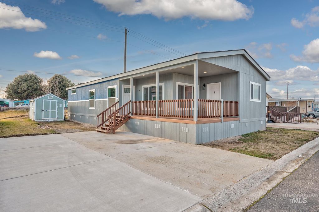 Photo of 2750 Alden Rd #8 RD, Fruitland, ID 83619 (MLS # 98973857)