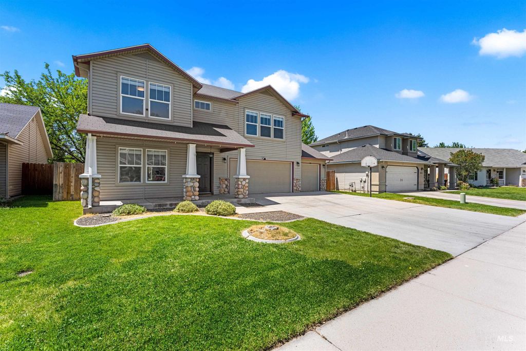 Photo of 3421 N Tweedbrook Pl, Boise, ID 83713 (MLS # 98986571)