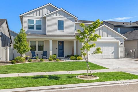 Photo of 1380 W Chilitna St, Meridian, ID 83642 (MLS # 98987947)