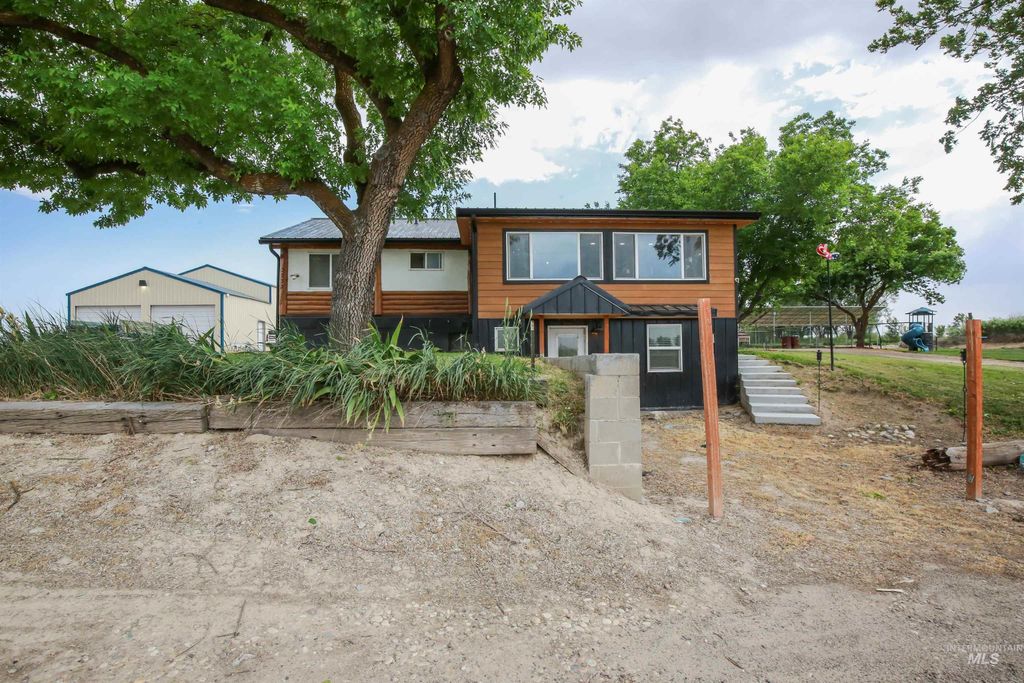 Photo of 3733 Hwy 30 W, New Plymouth, ID 83655 (MLS # 98988254)