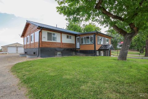 Photo of 3733 Hwy 30 W, New Plymouth, ID 83655 (MLS # 98988254)