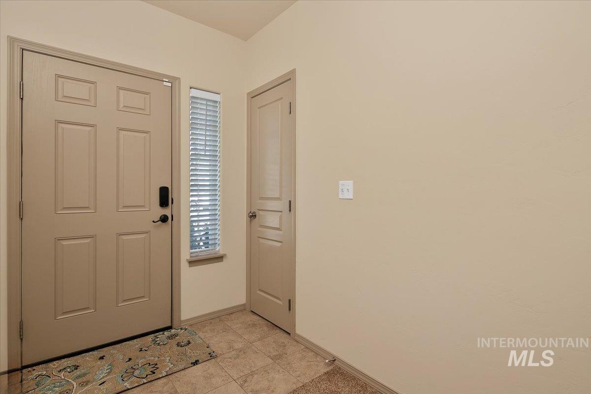 3865 S Windy Ridge Dr