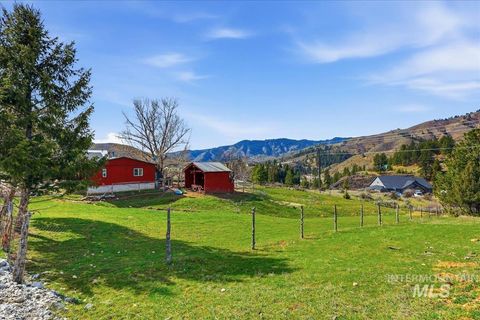 Photo of 138 Mores Creek Rim Rd, Boise, ID 83716 (MLS # 98978394)