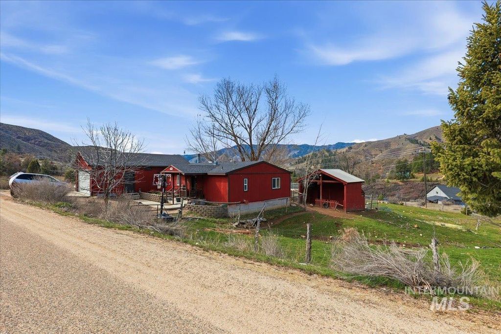 Photo of 138 Mores Creek Rim Rd, Boise, ID 83716 (MLS # 98978394)