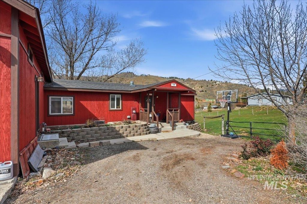 Photo of 138 Mores Creek Rim Rd, Boise, ID 83716 (MLS # 98978394)