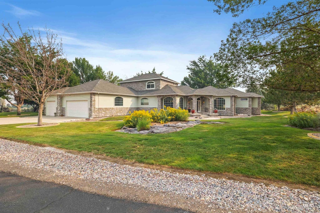 Photo of 3404 Ridge Line Dr, Kimberly, ID 83341 (MLS # 98995635)